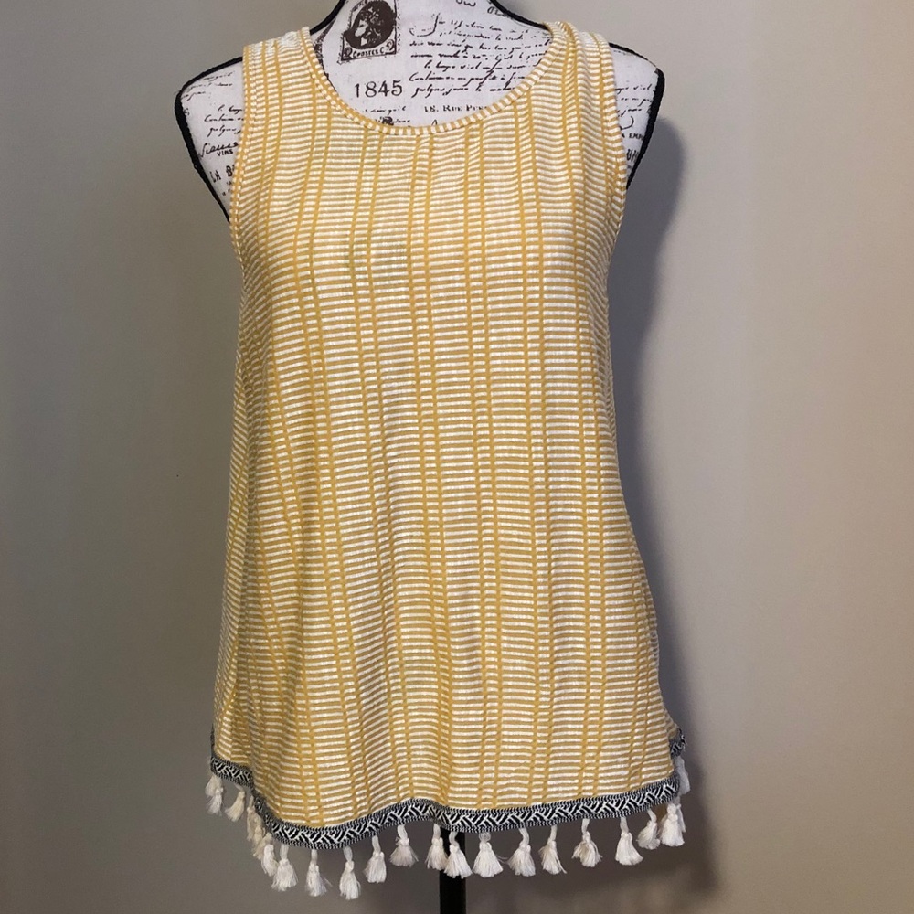 W5 yellow & white tank tassels, size med